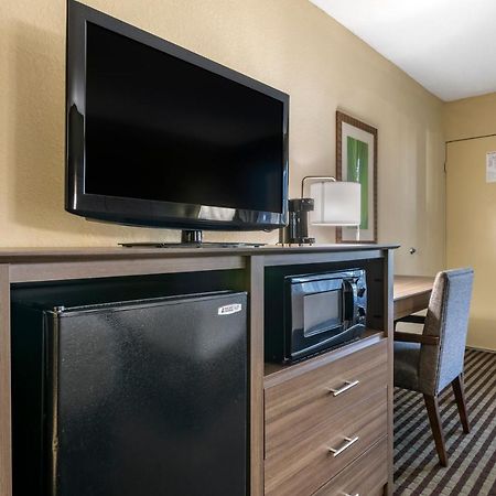 Best Western Downtown Stuart Bagian luar foto