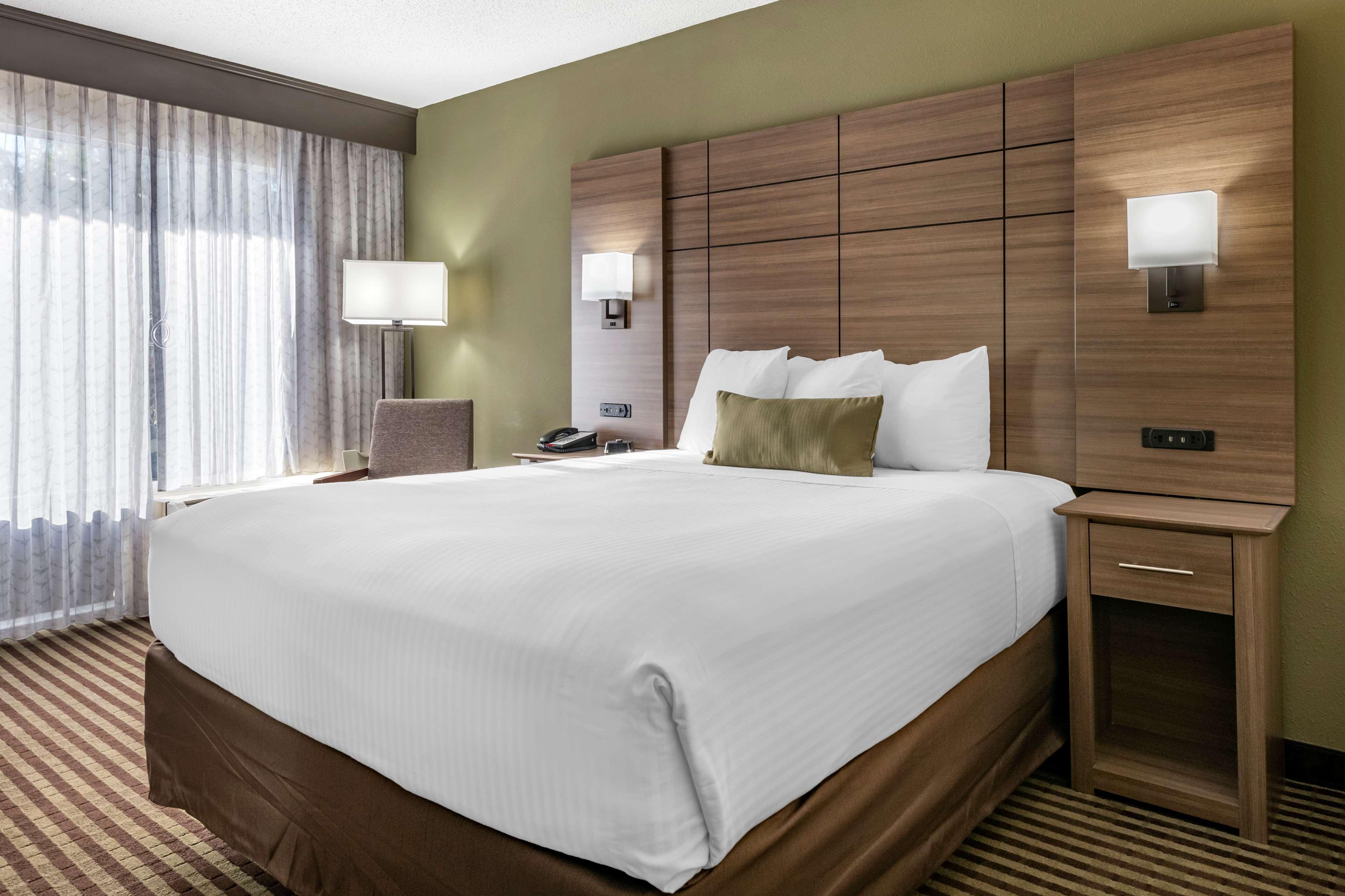 Best Western Downtown Stuart Bagian luar foto