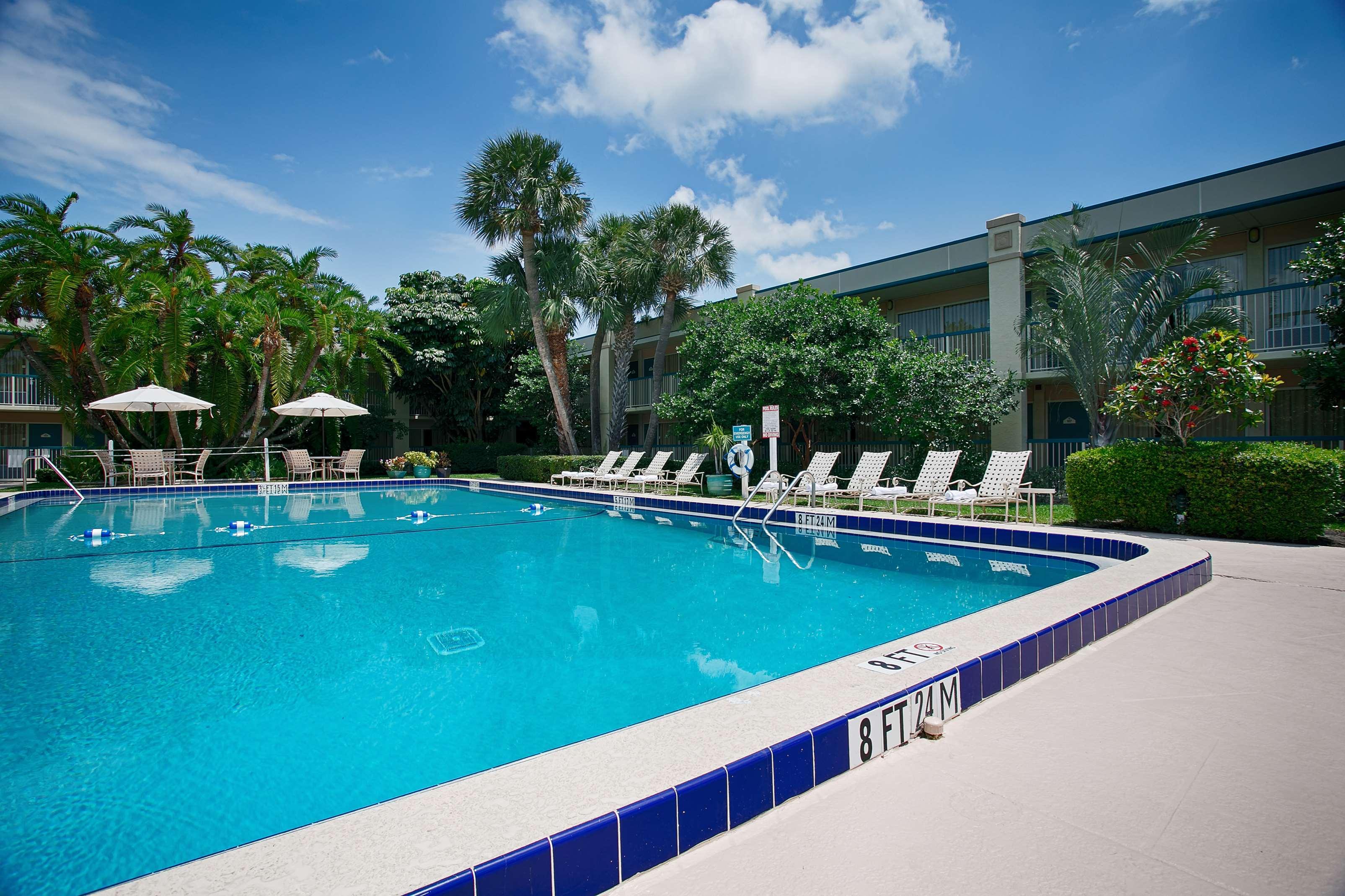 Best Western Downtown Stuart Bagian luar foto