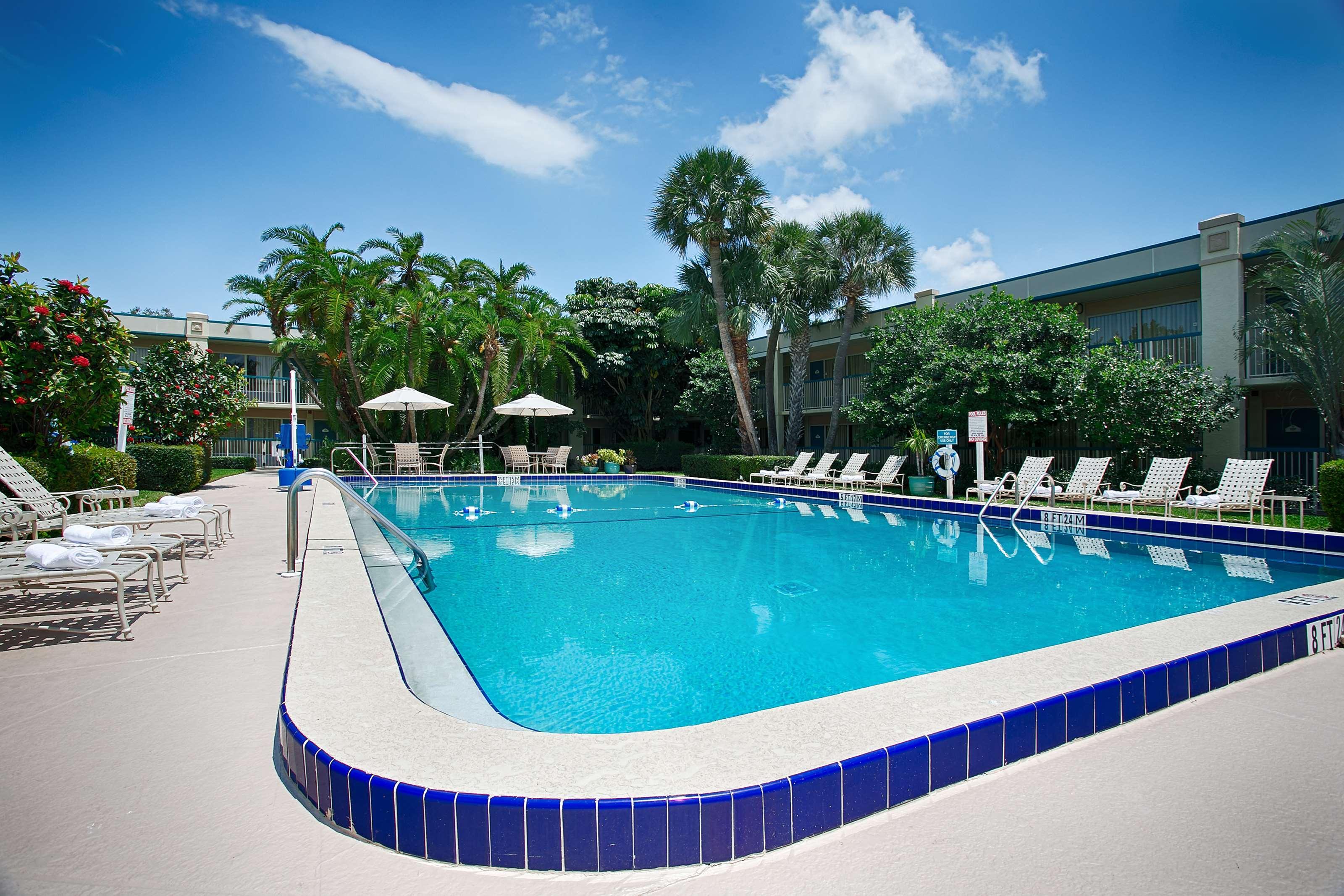 Best Western Downtown Stuart Bagian luar foto
