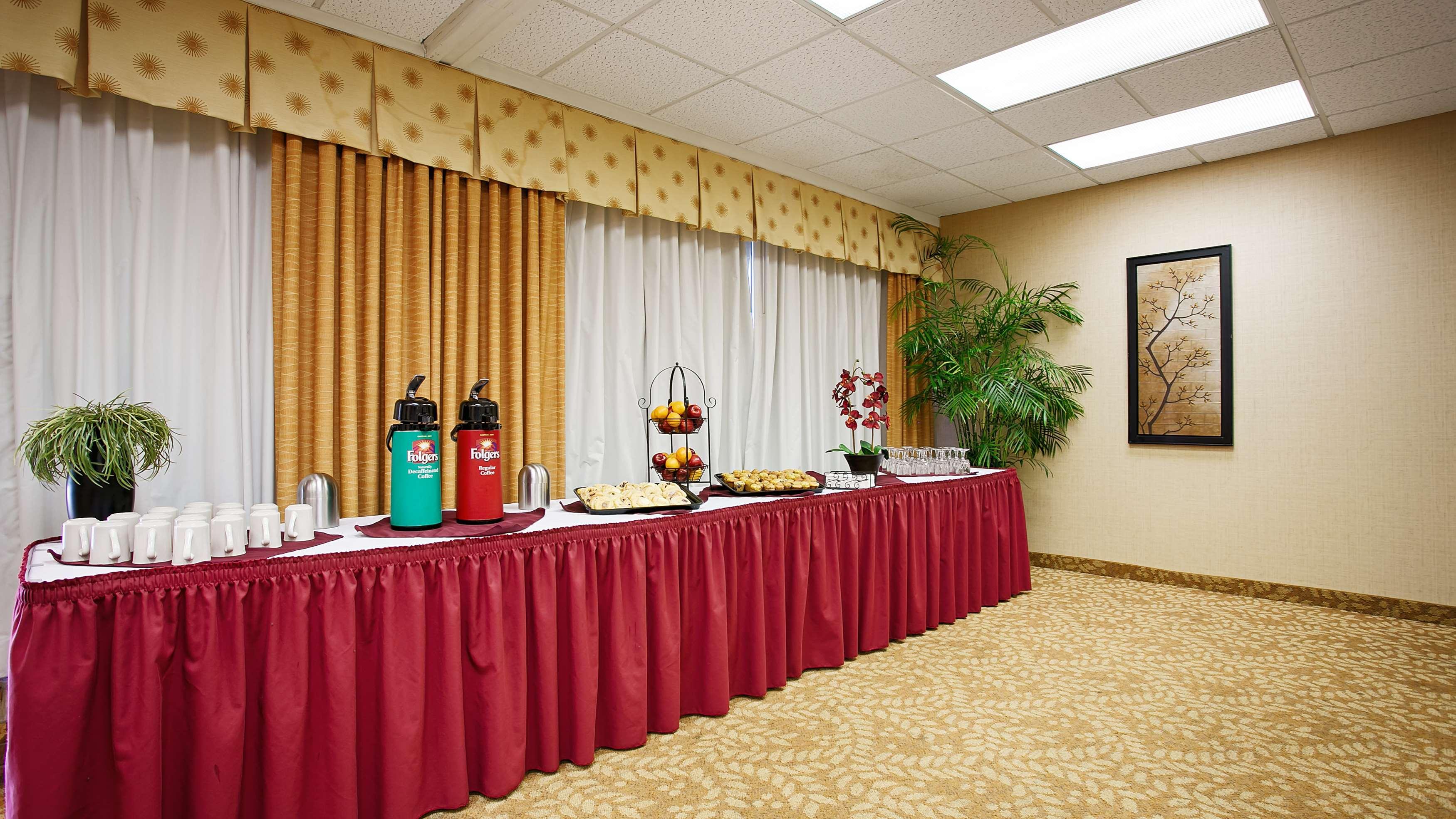 Best Western Downtown Stuart Bagian luar foto