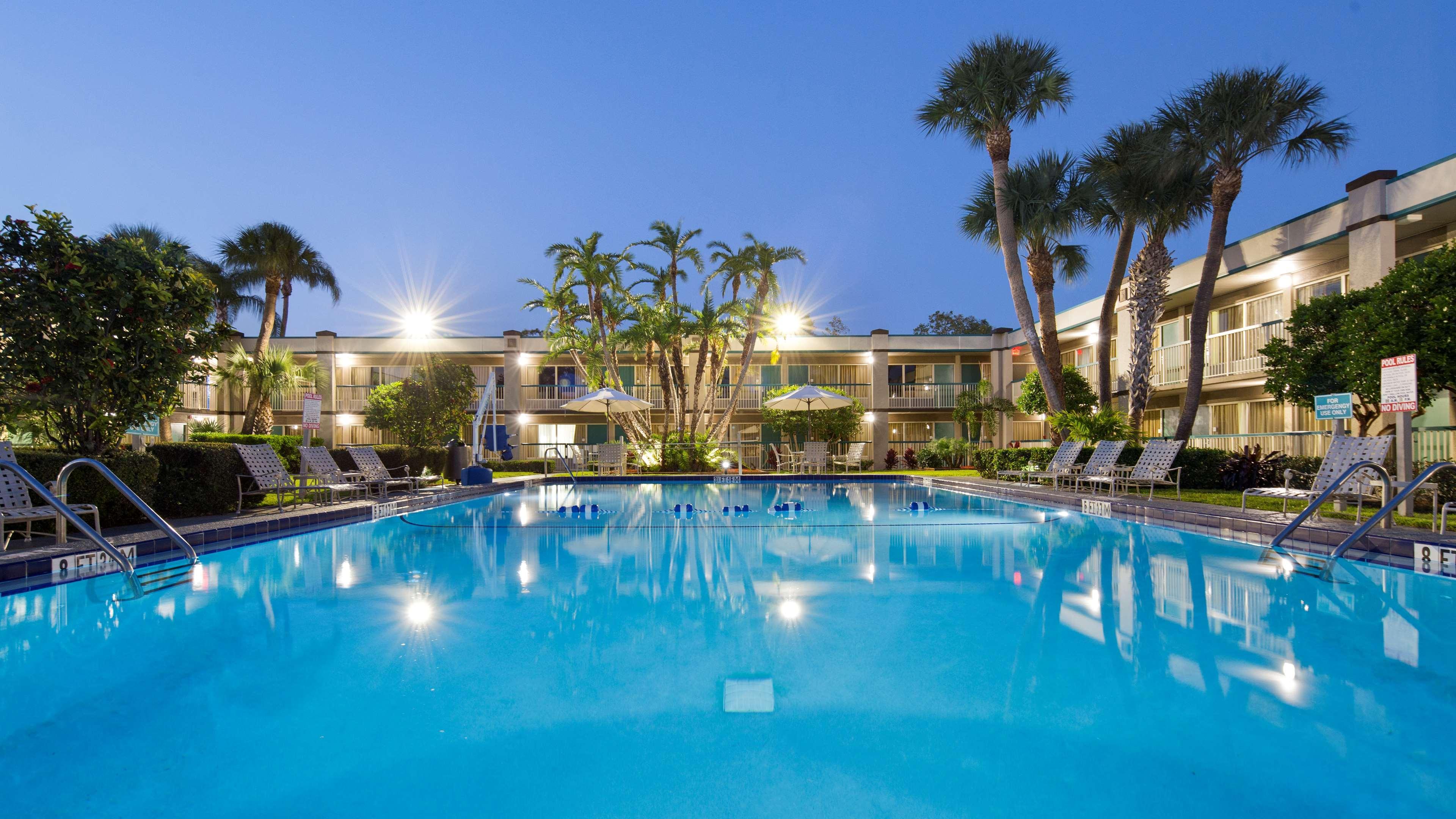 Best Western Downtown Stuart Bagian luar foto
