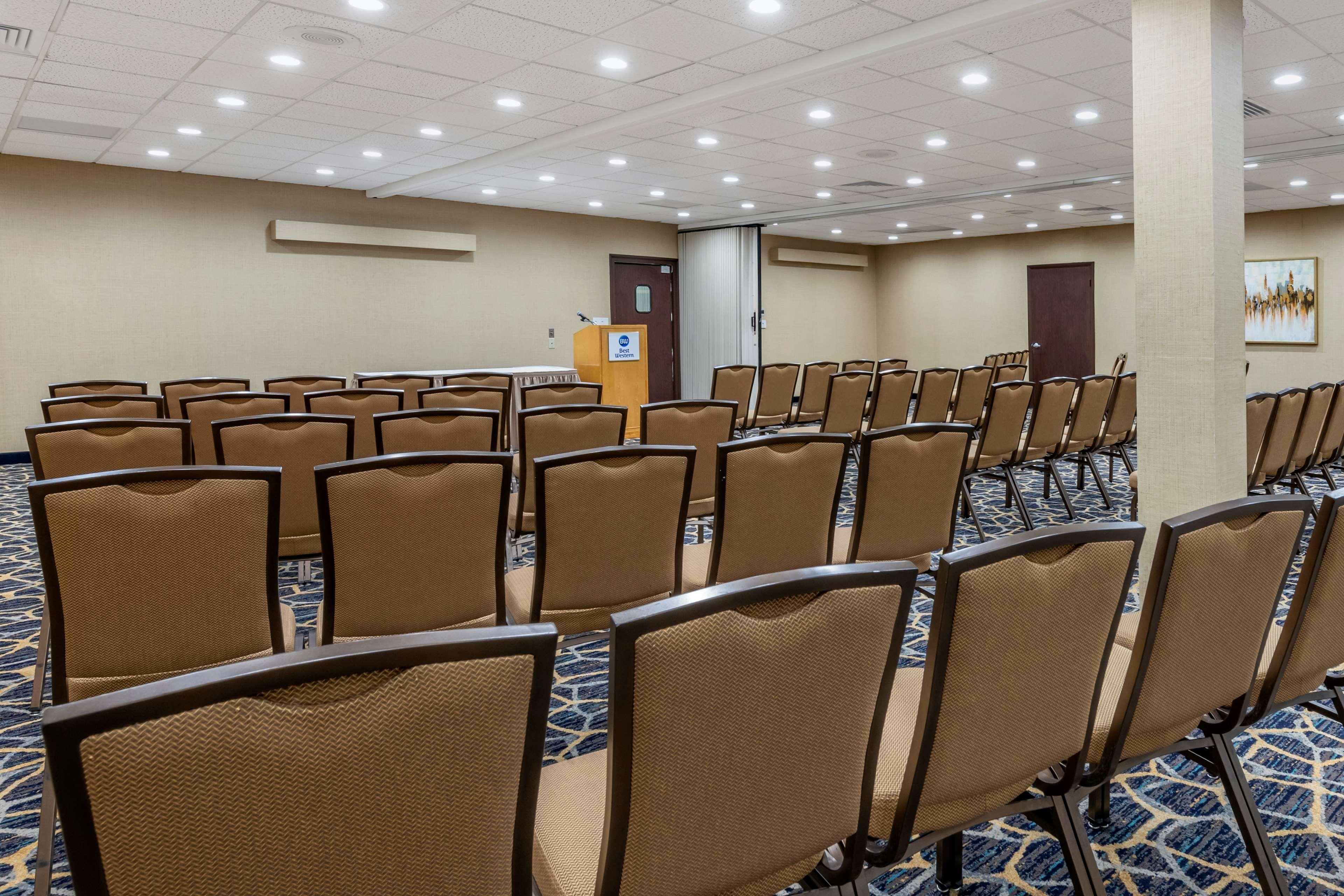 Best Western Downtown Stuart Bagian luar foto
