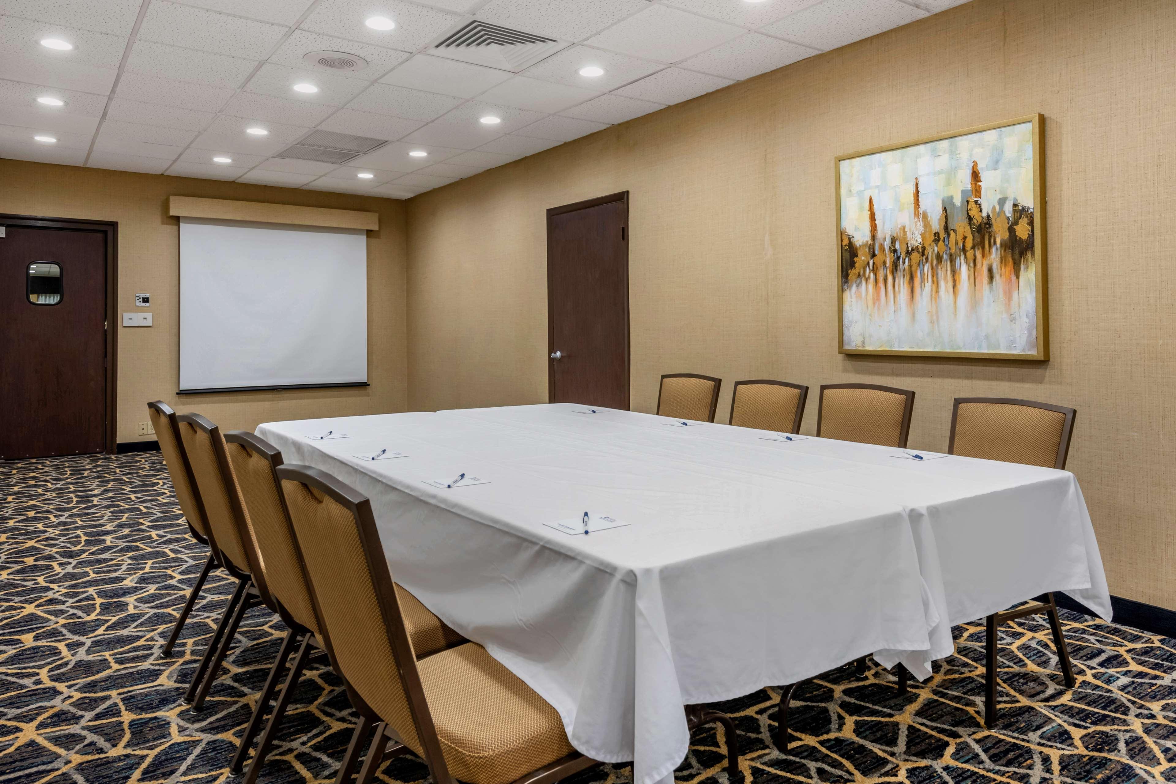 Best Western Downtown Stuart Bagian luar foto